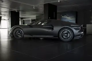 Alfa Romeo 33 Stradale Perla Nera