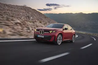 BMW iX4