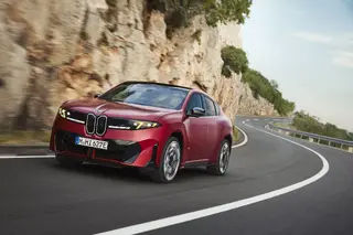BMW iX4