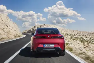 BMW iX4