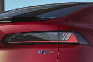 BMW iX4