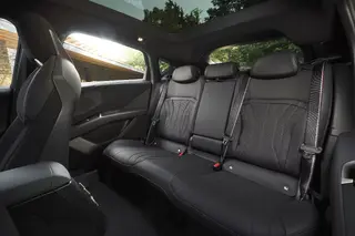 BMW iX4