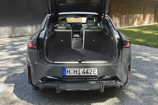 BMW iX4