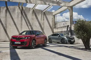 BMW iX4