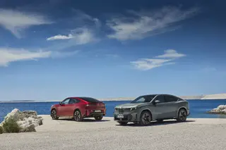 BMW iX4