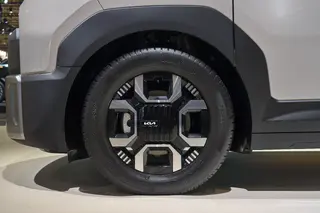 Kia PV7