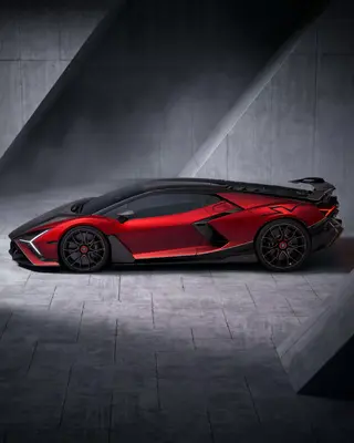 Lamborghini Revuelto SV