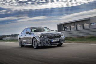 P90502794_highRes_testing-the-new-bmw-