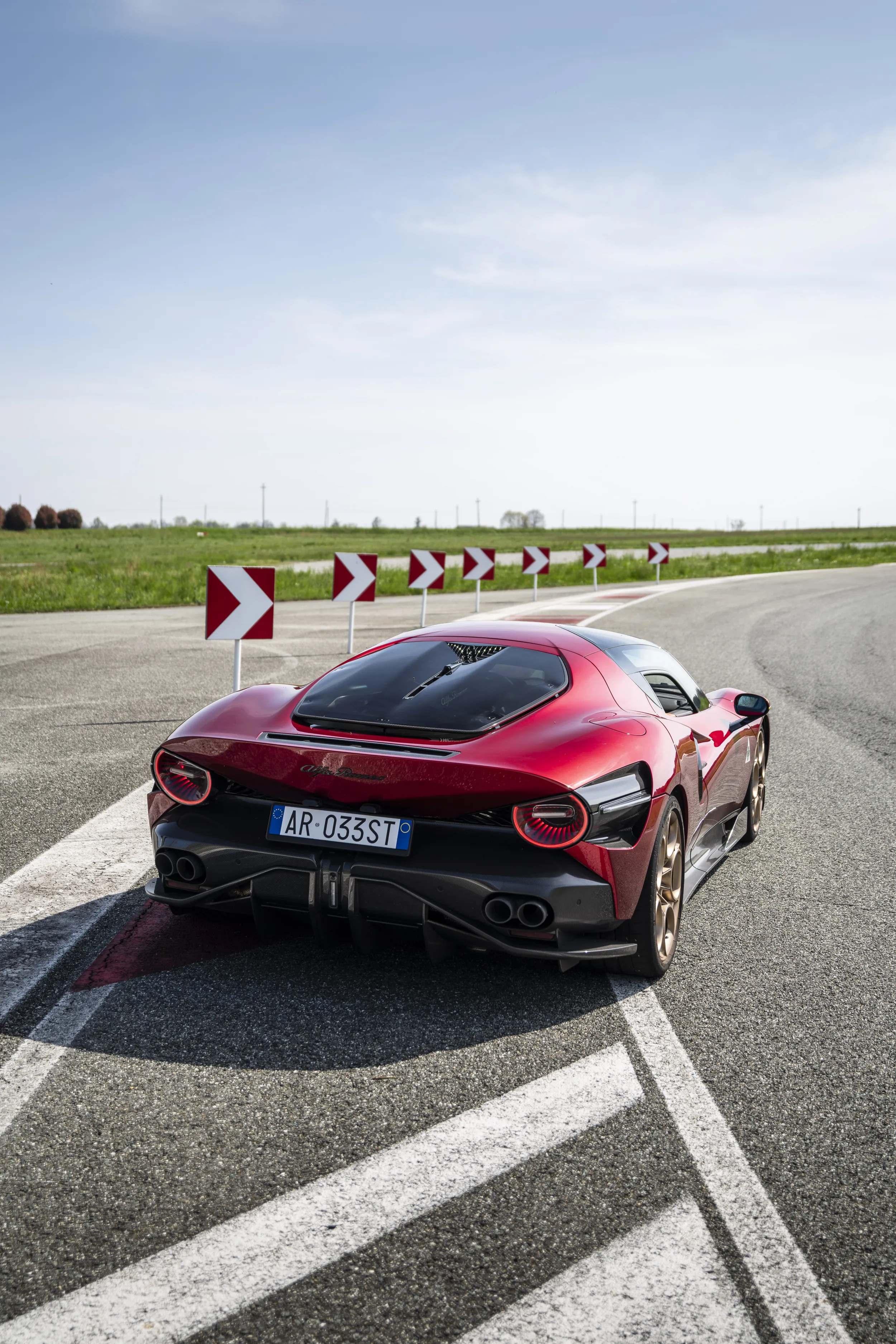 Alfa Romeo 33 Stradale