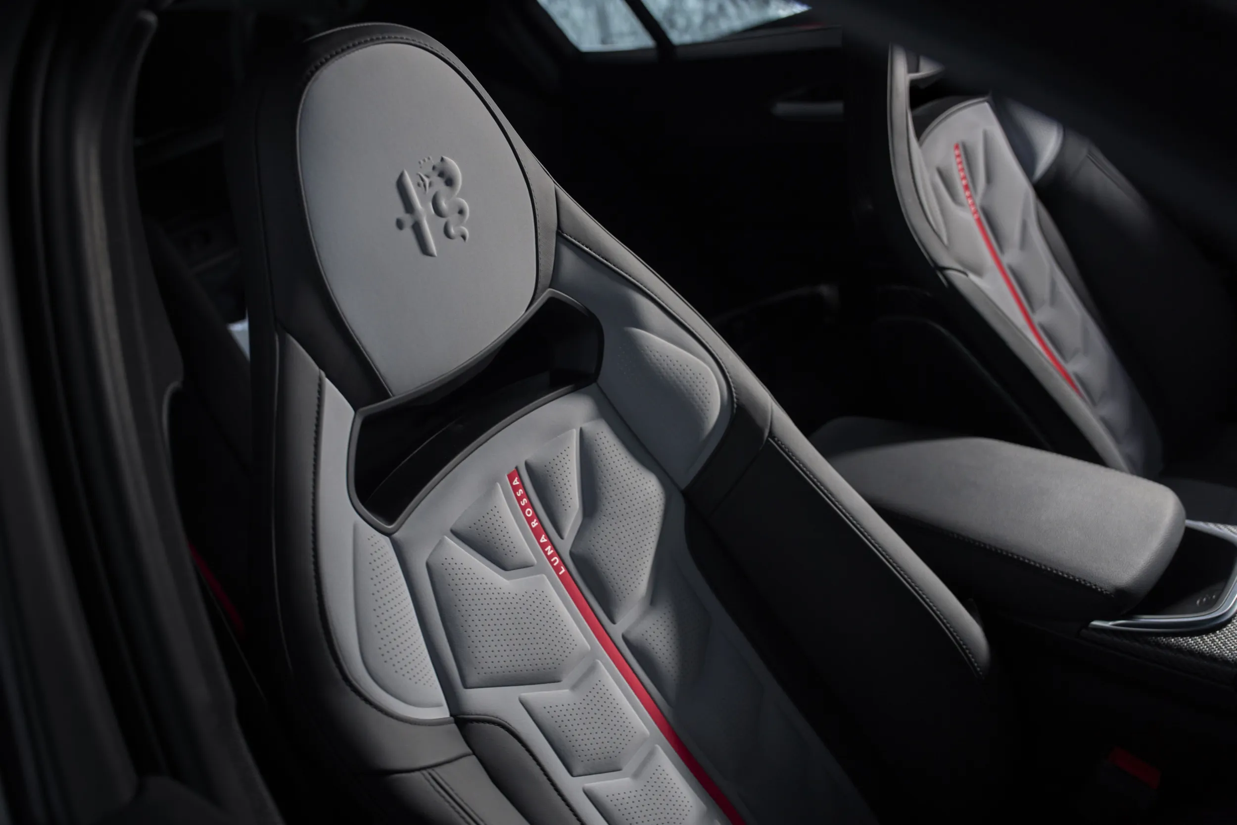 Alfa Romeo Giulia Quadrifoglio Luna Rossa