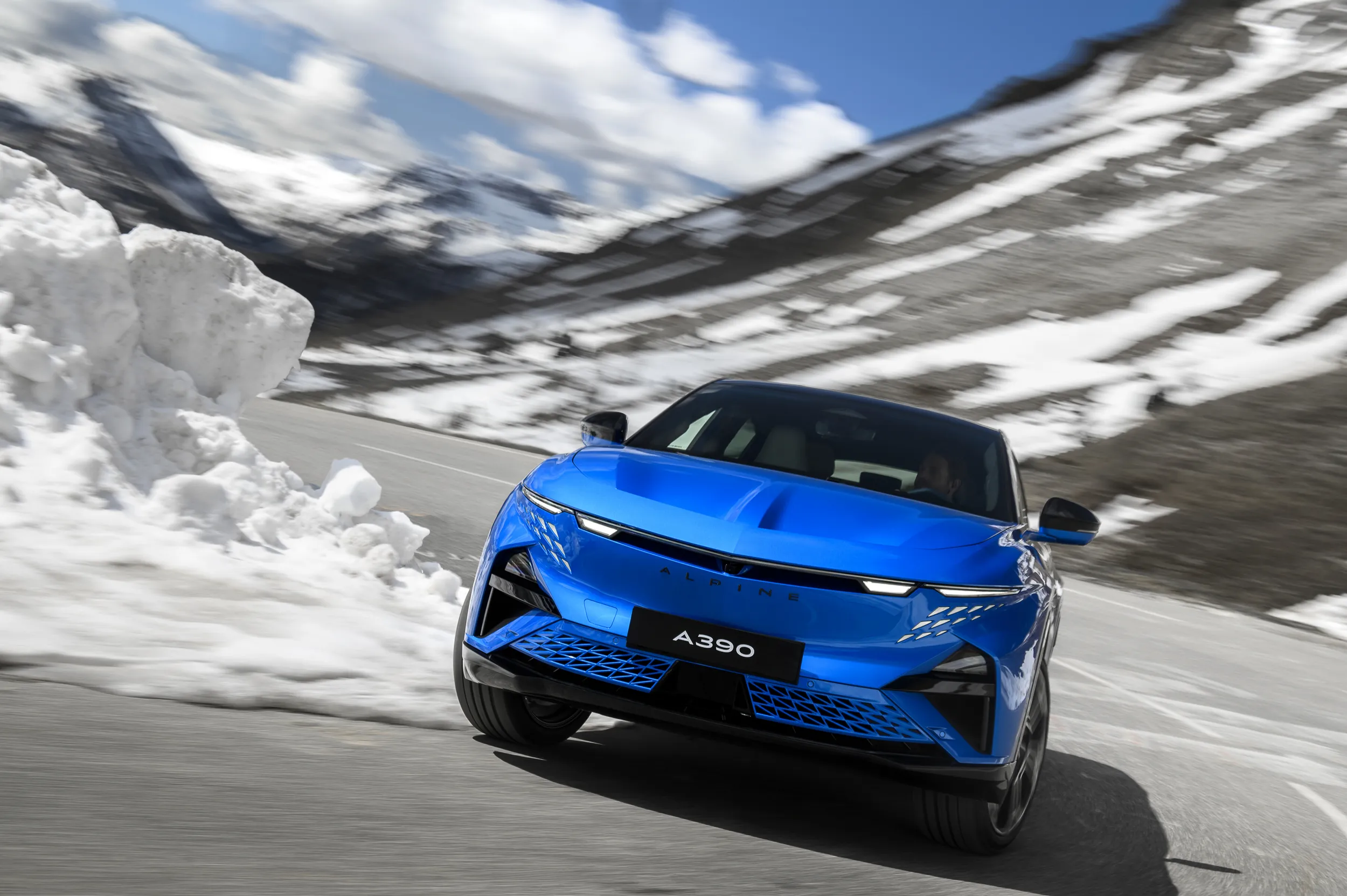 Alpine A390