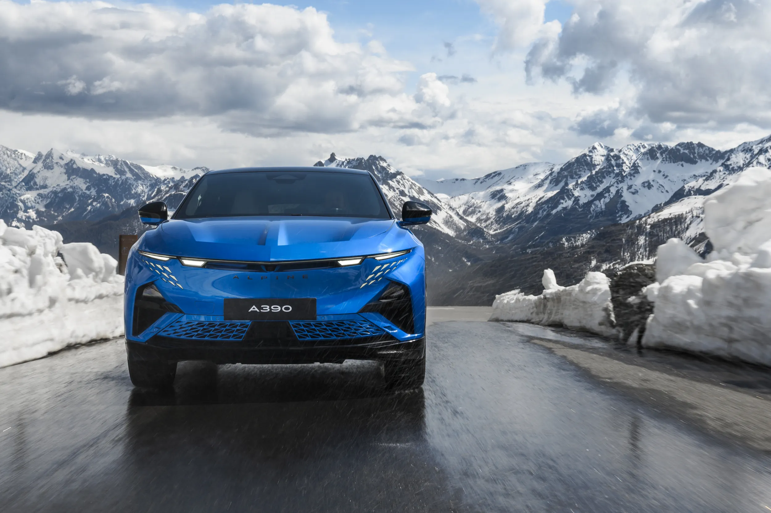 Alpine A390