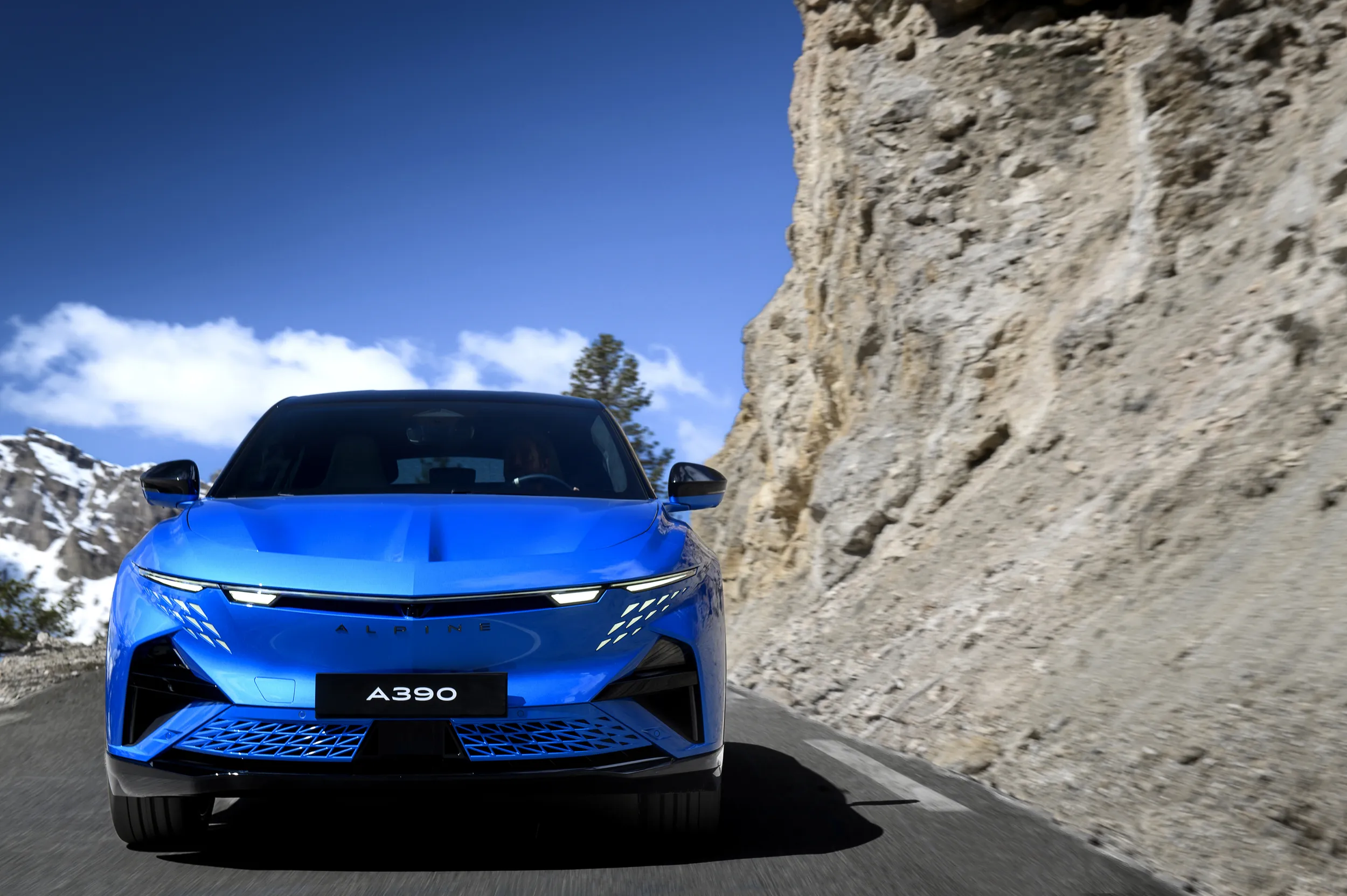 Alpine A390