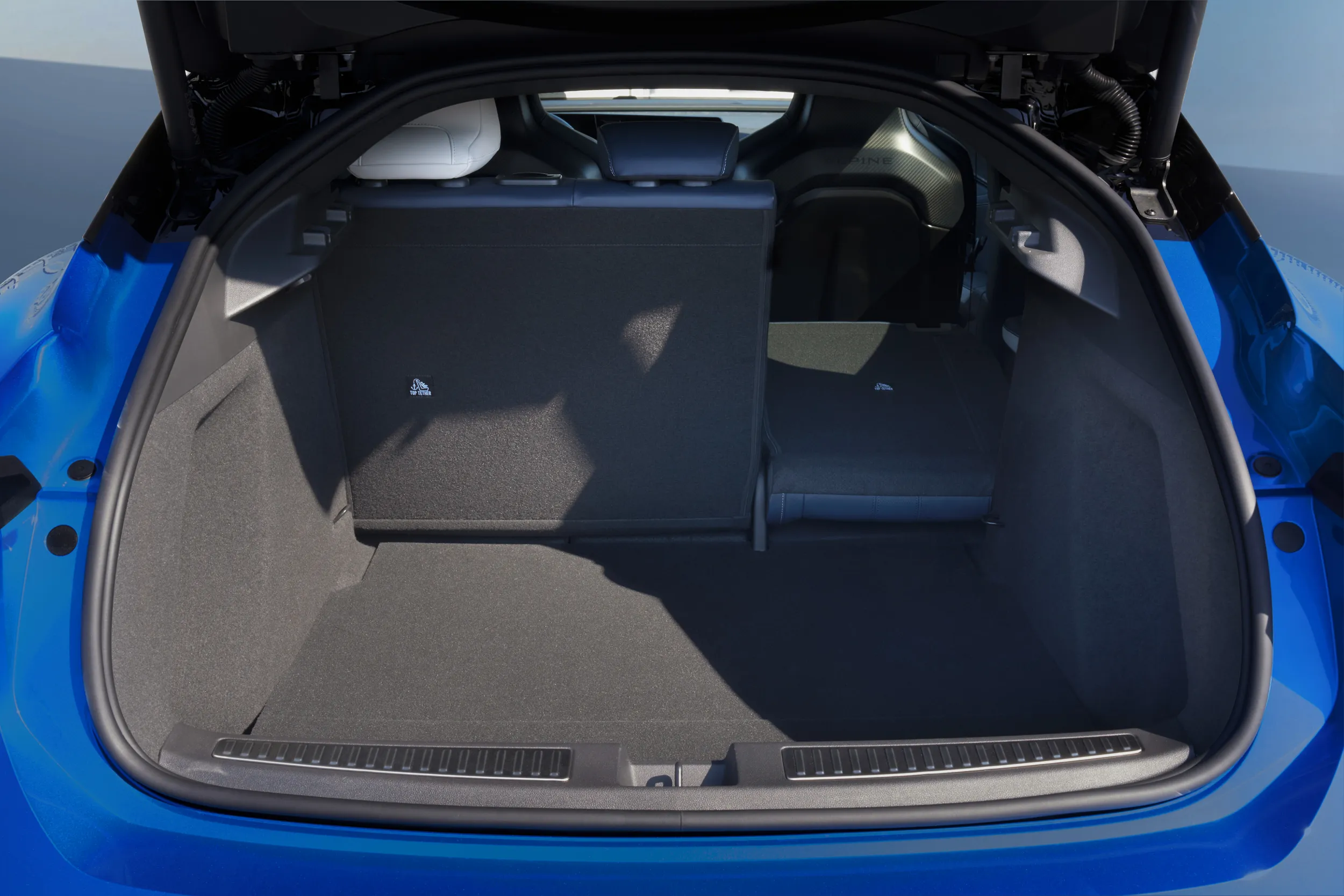 Alpine A390