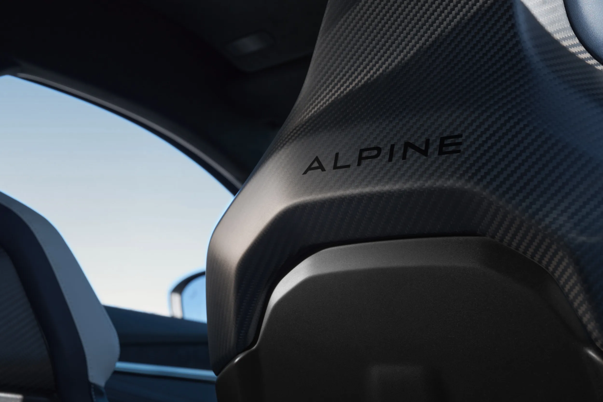 Alpine A390