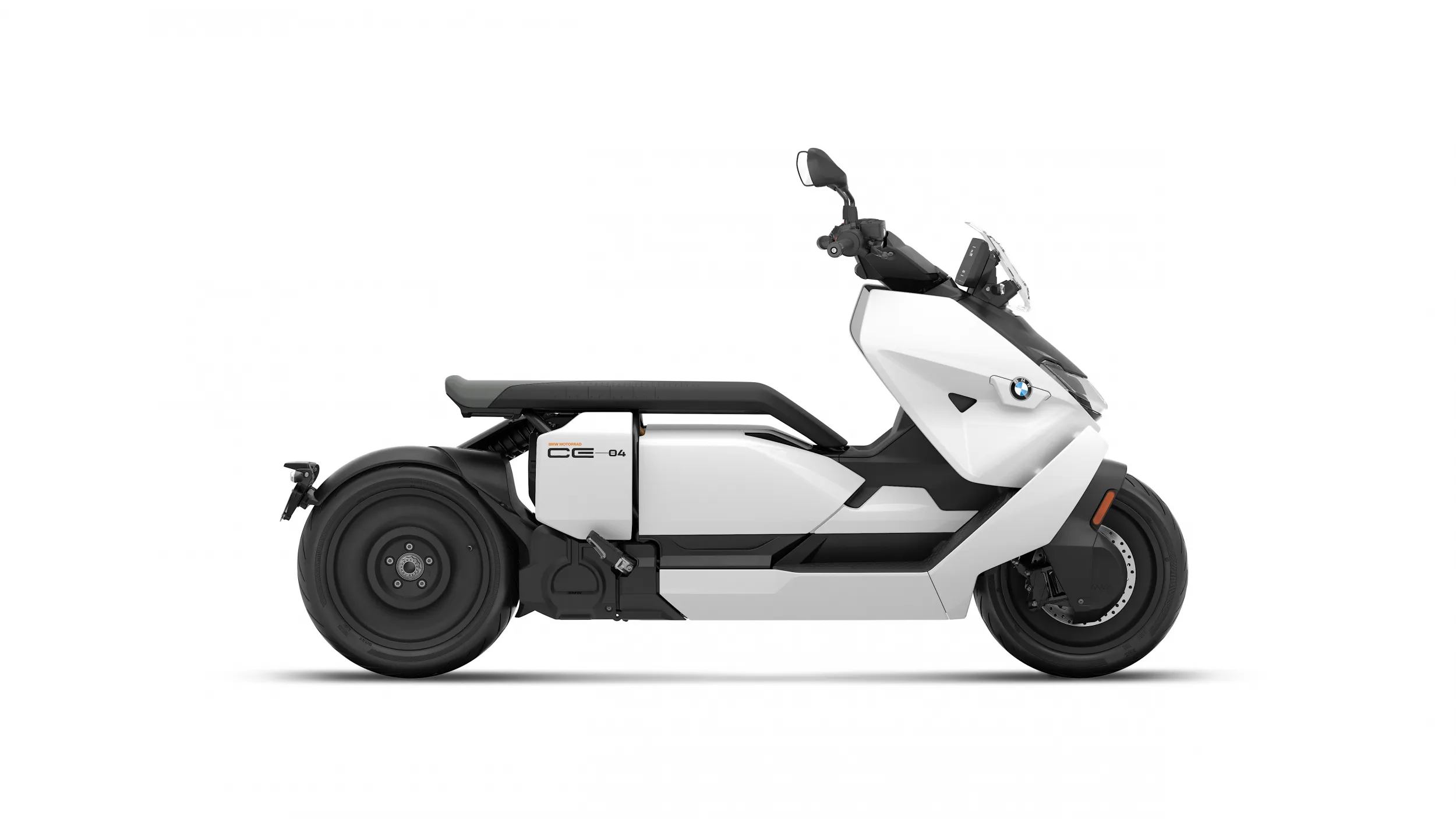 BMW CE 04