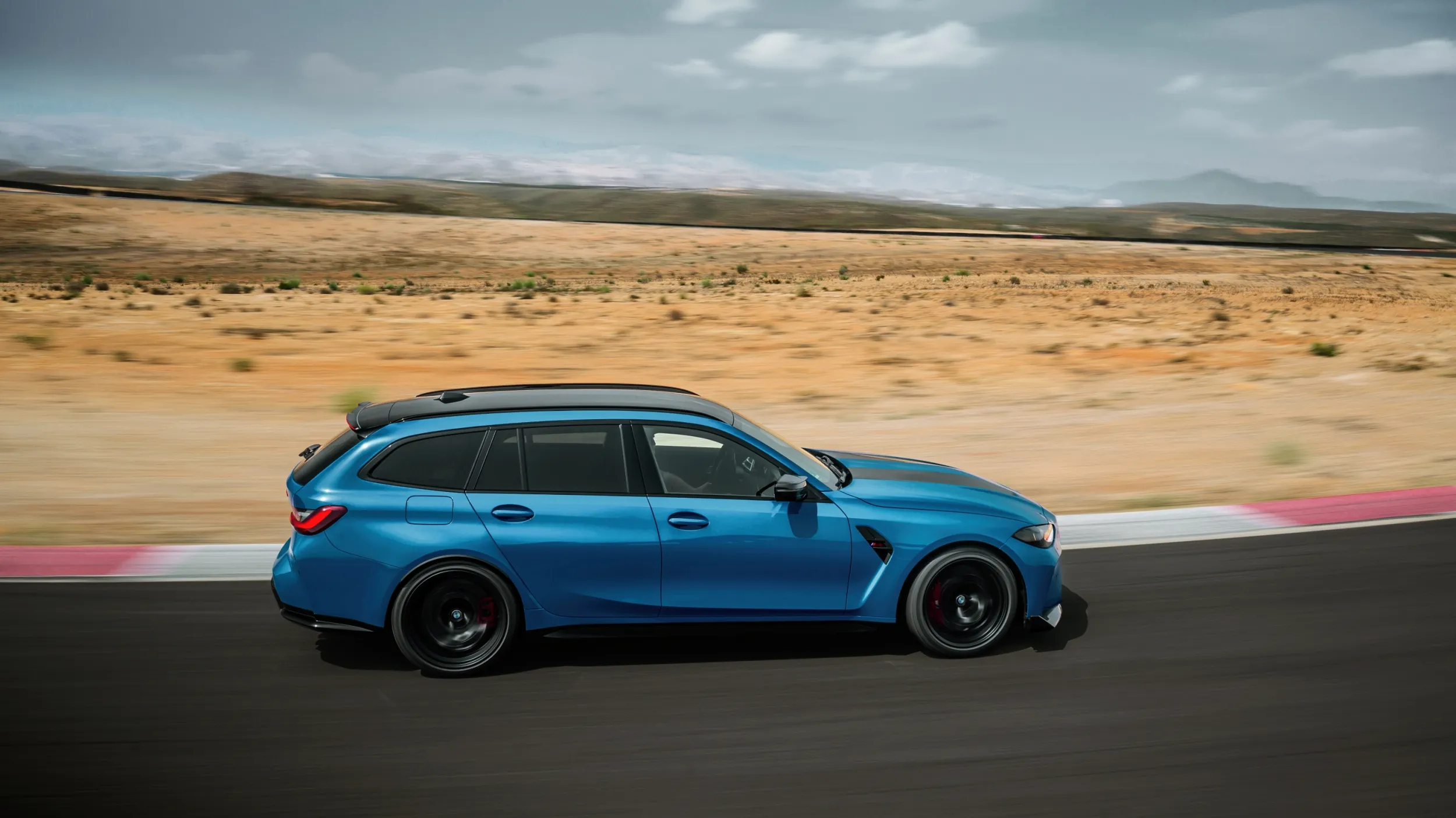 BMW M3 CS Touring