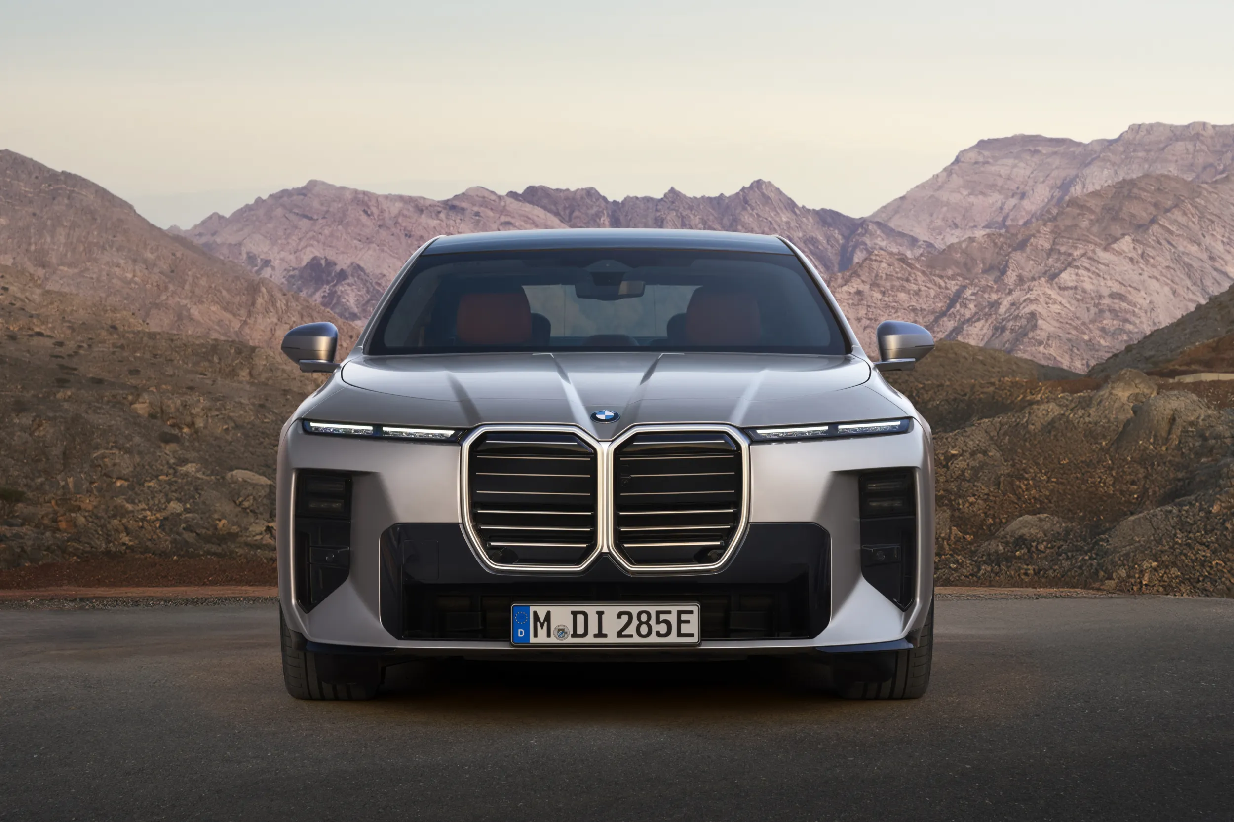 BMW i7