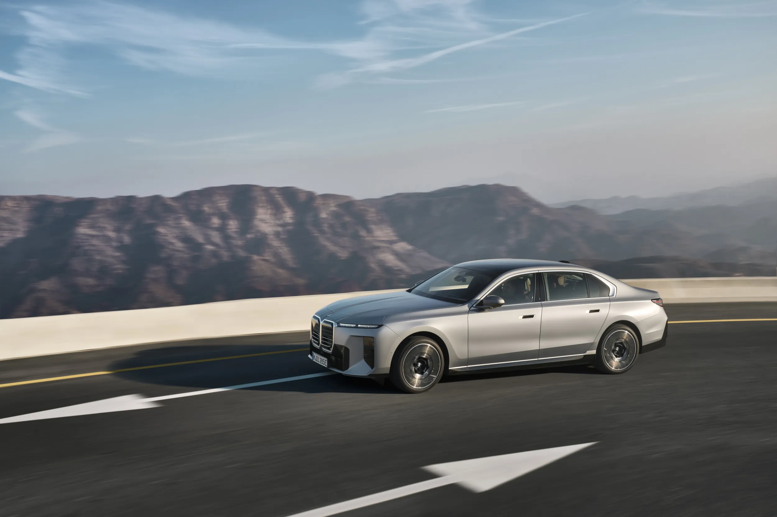 BMW i7