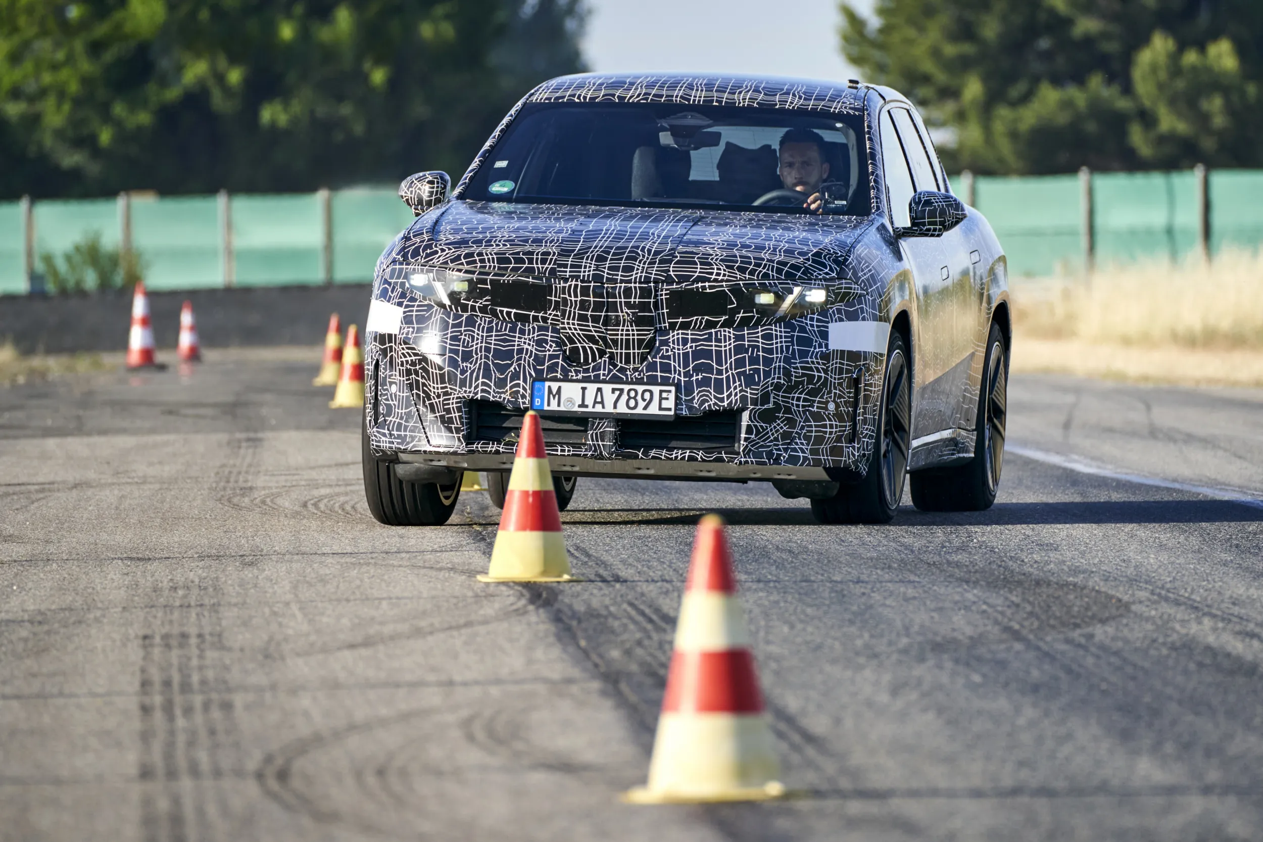 BMW iX3