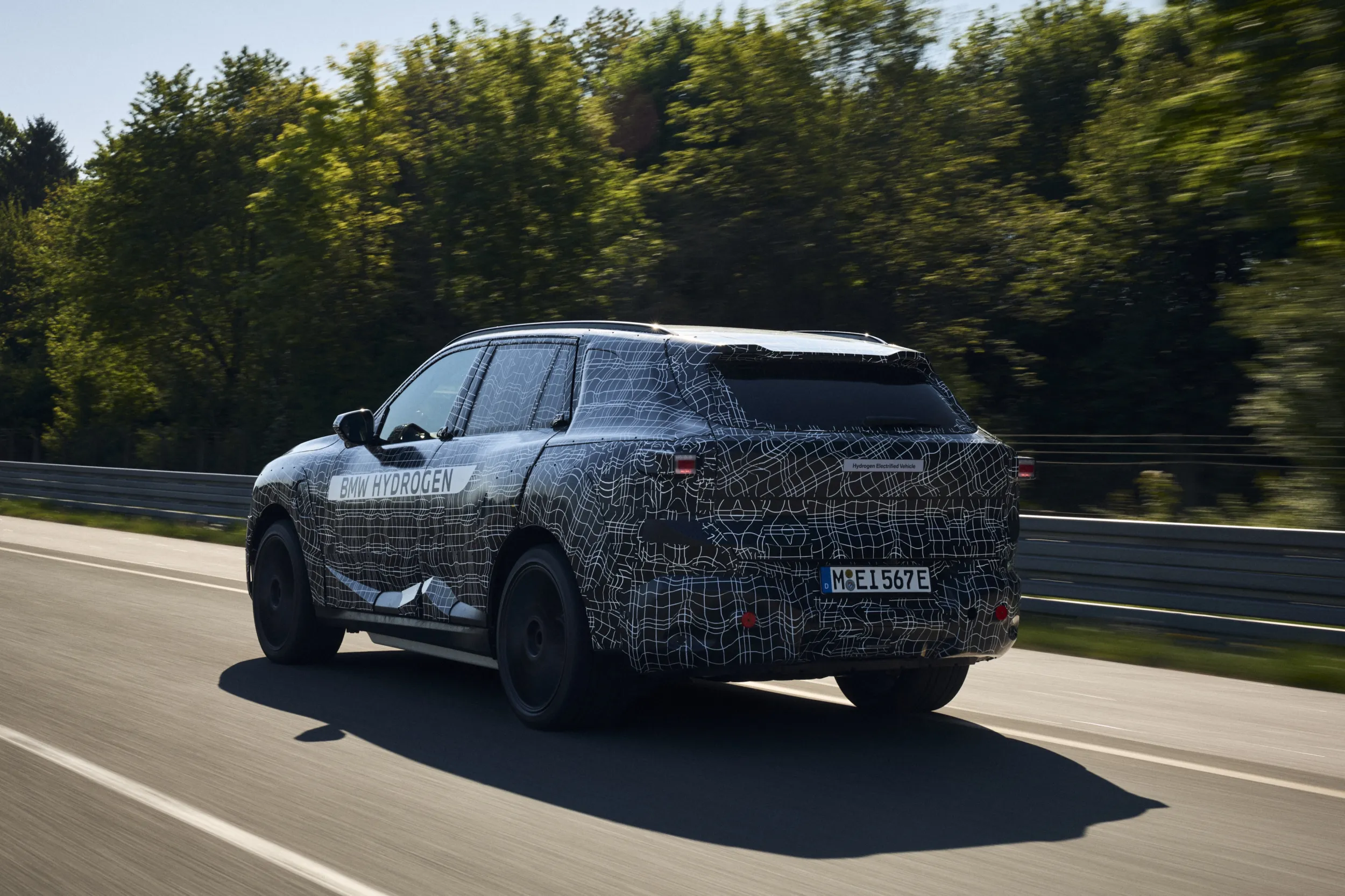 BMW iX5 Hydrogen prototype