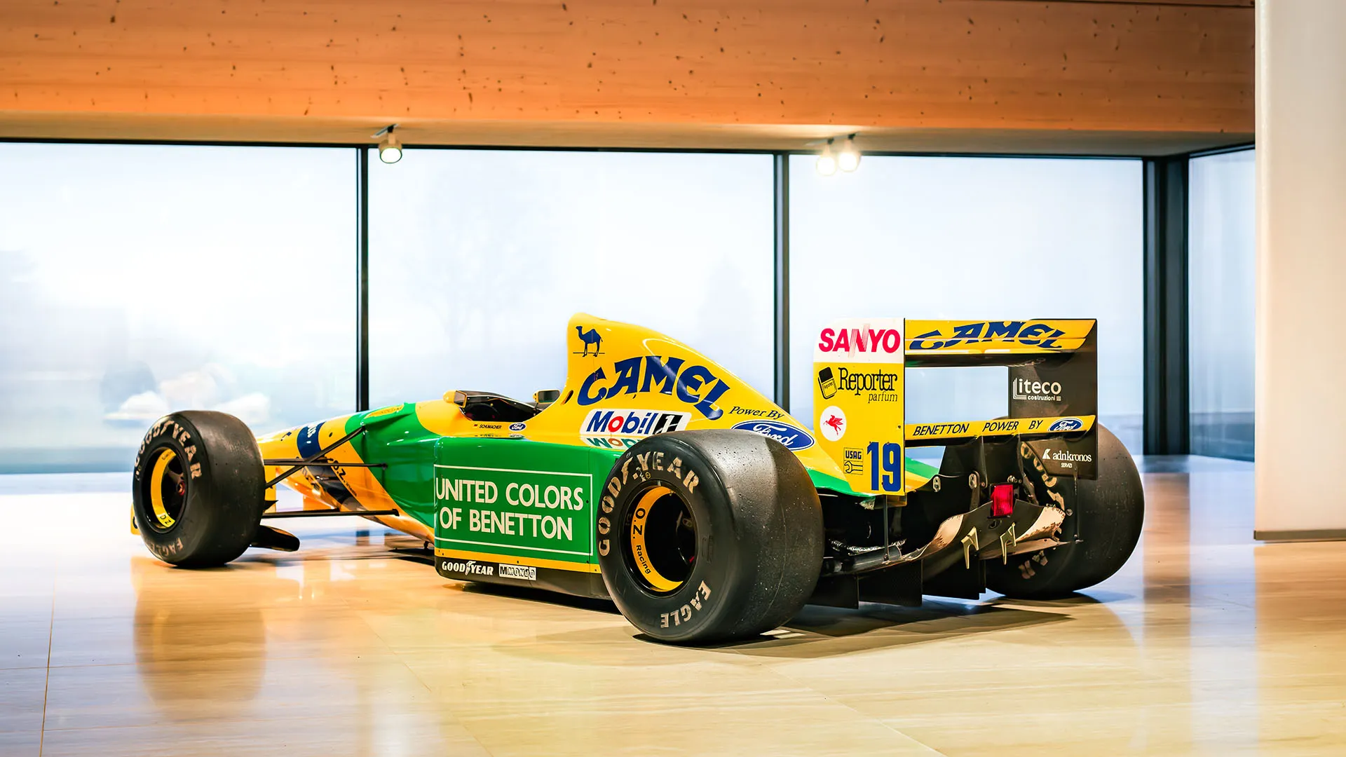 Benetton B192-05