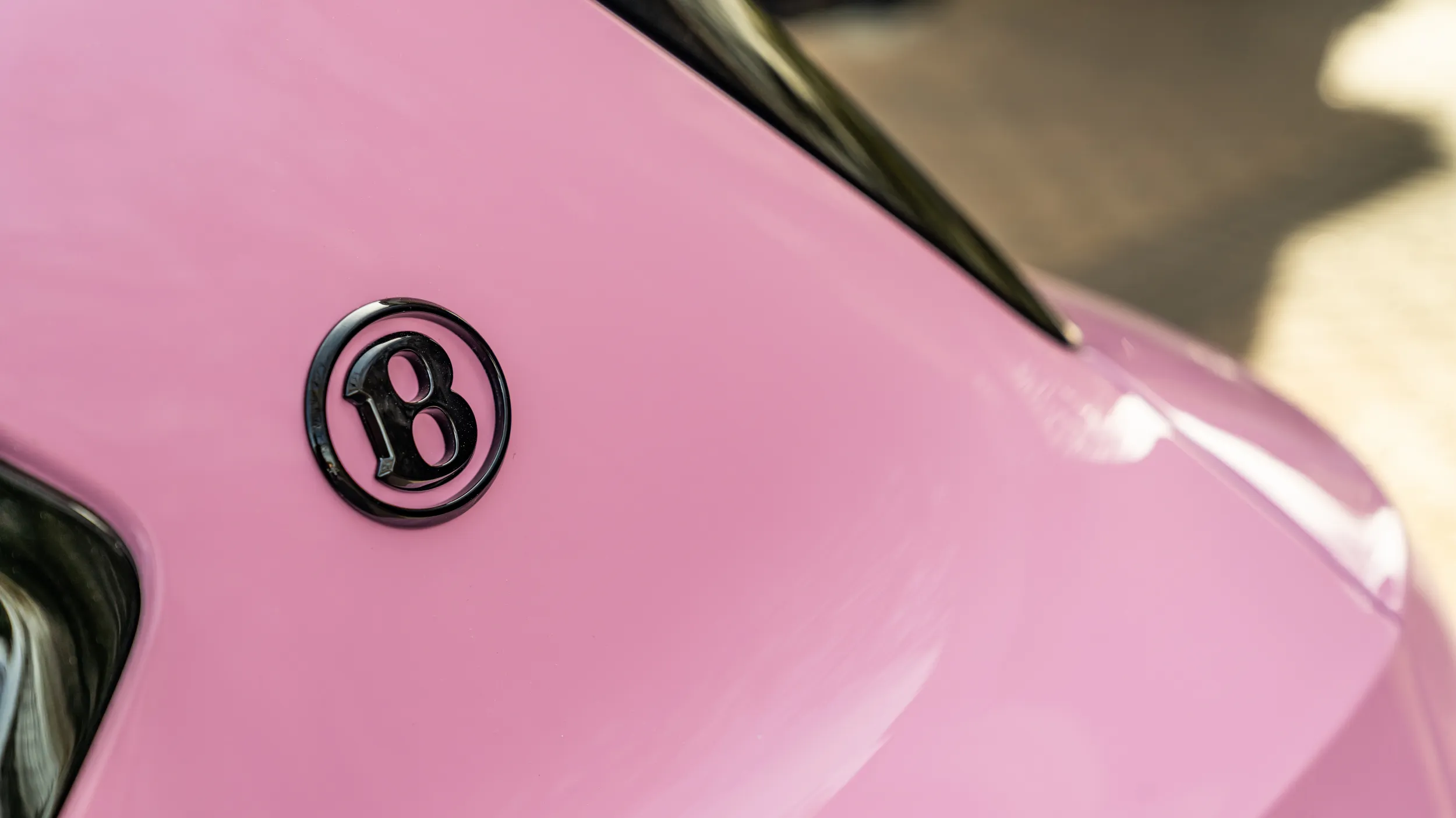 Bentayga EWB Mulliner in Candy Pink