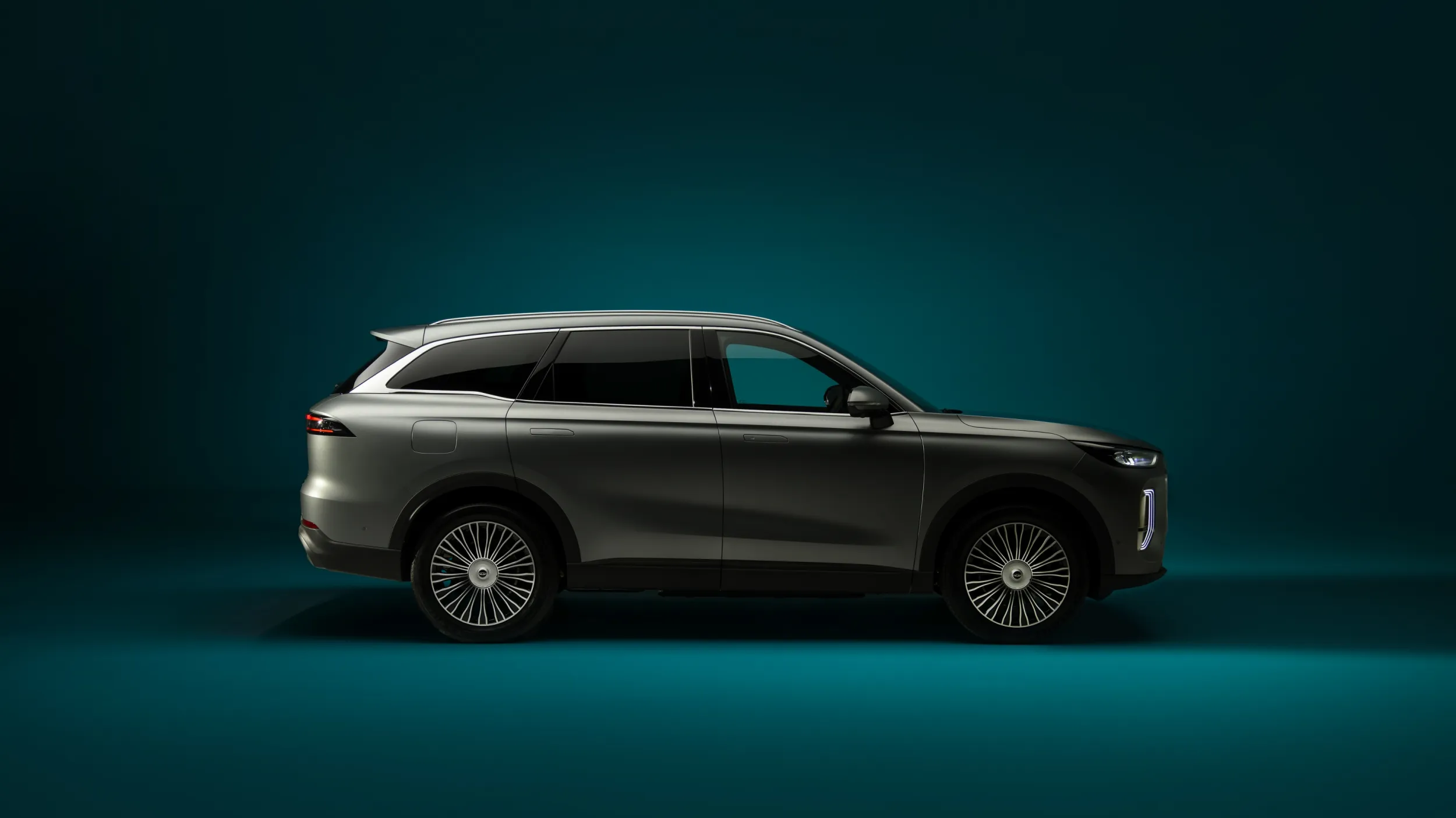 CHERY TIGGO 9