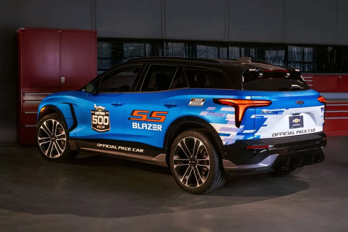 Chevrolet Blazer EV SS pace car