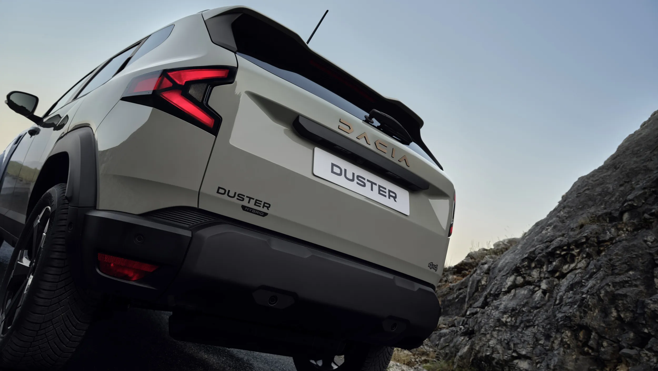 Dacia Duster hybrid-g 150 4X4