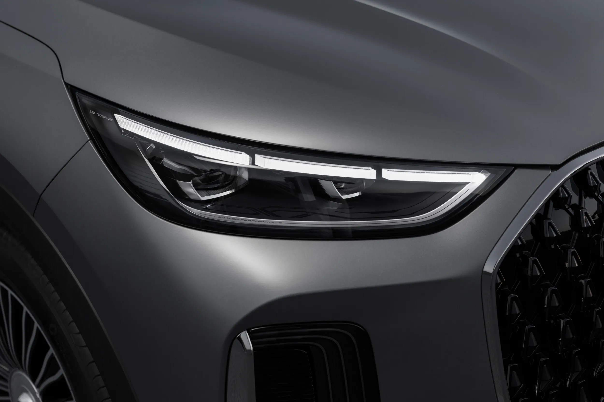 EBRO s900 PHEV 4x4