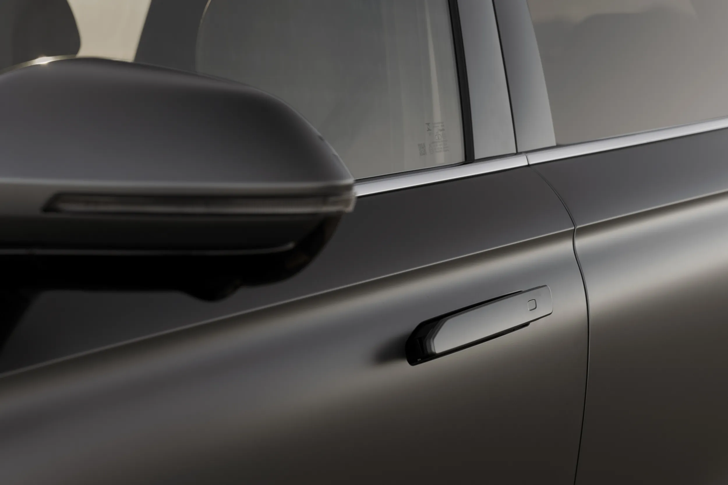 EBRO s900 PHEV 4x4