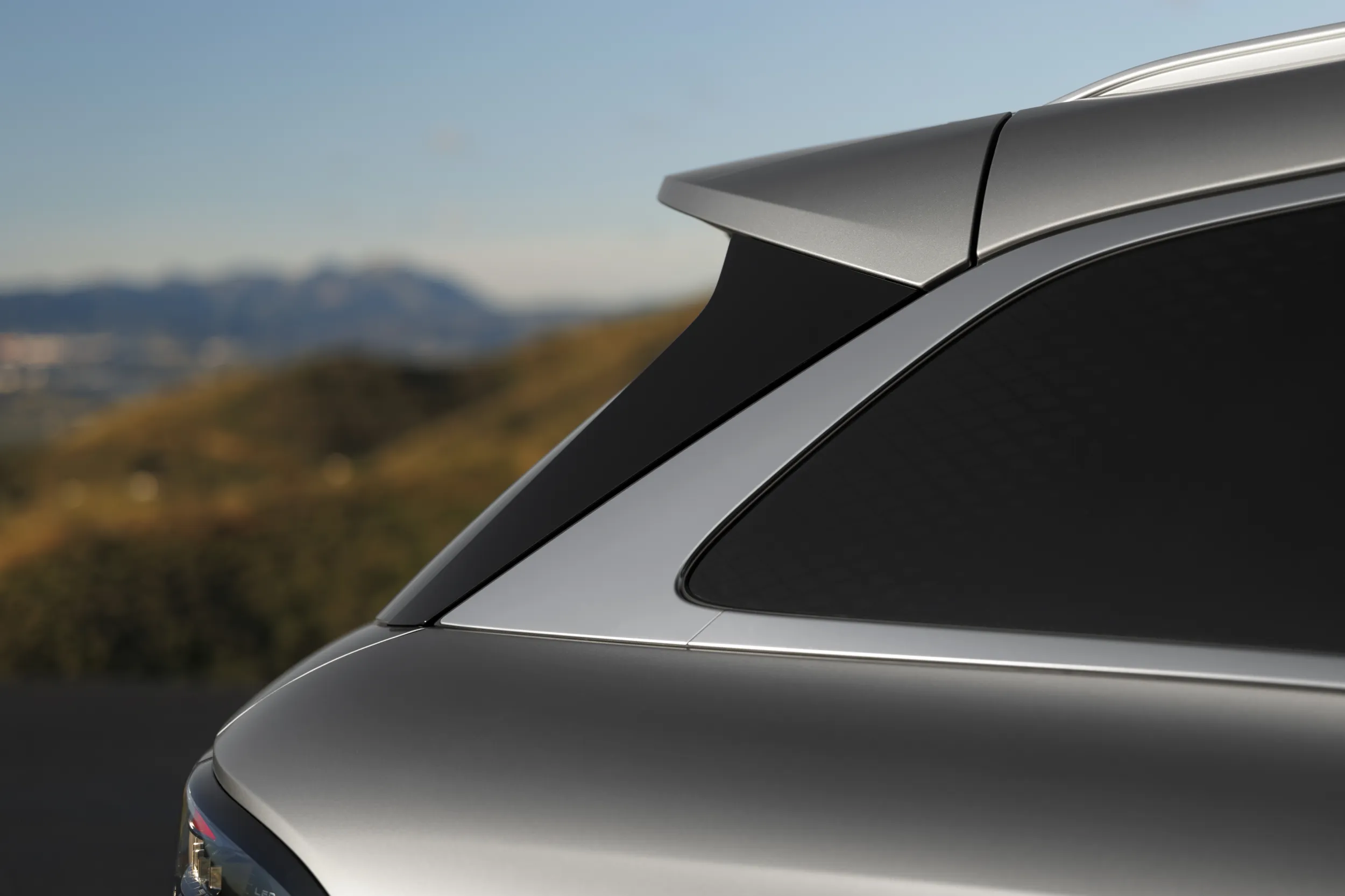 EBRO s900 PHEV 4x4