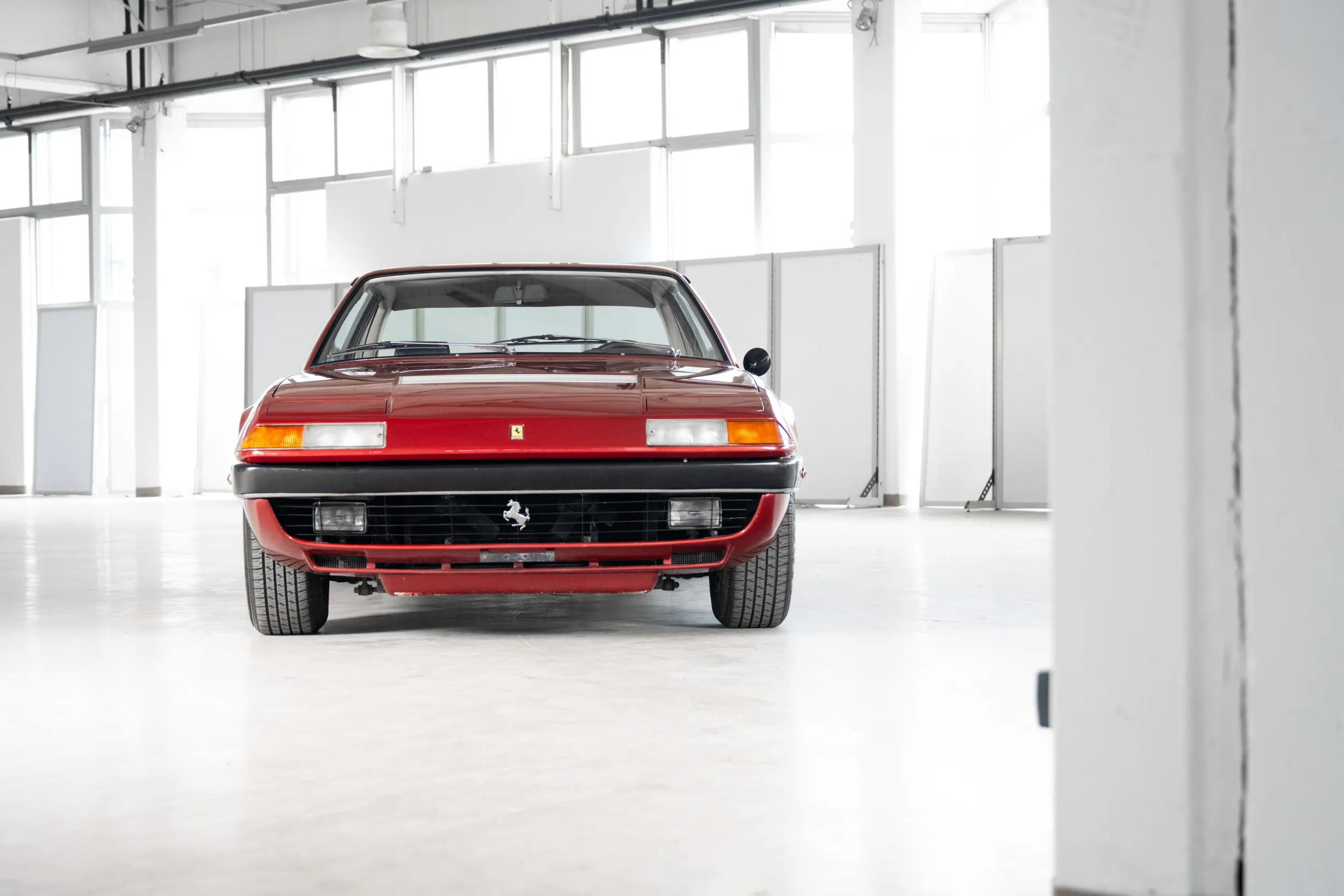 Ferrari 365 GT4 2+2