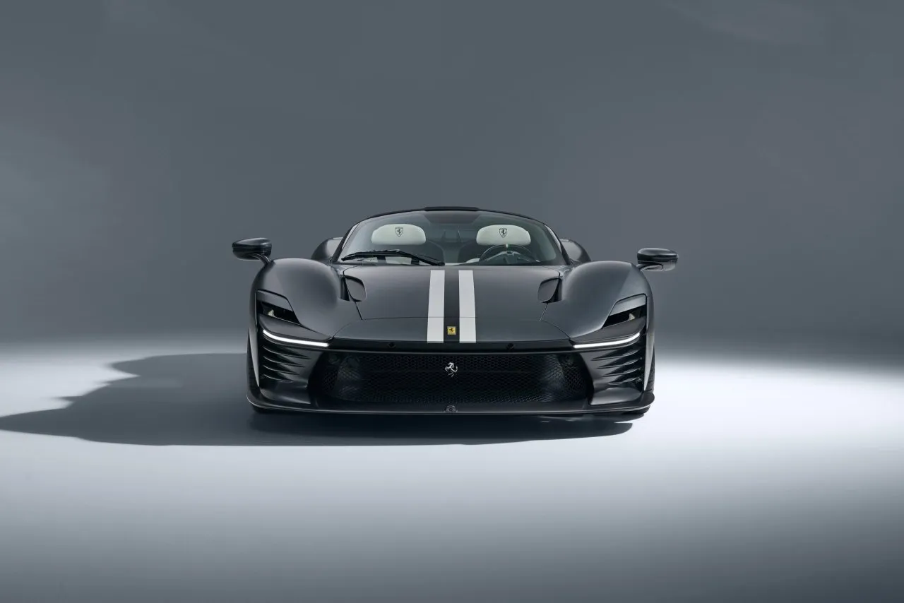 Ferrari 812 Competizione by Novitec
