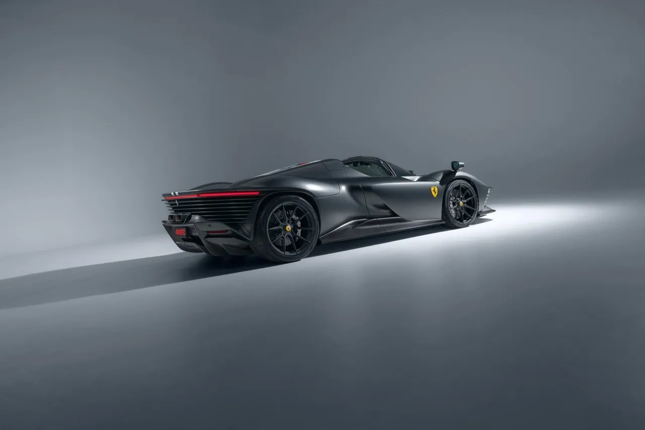 Ferrari 812 Competizione by Novitec