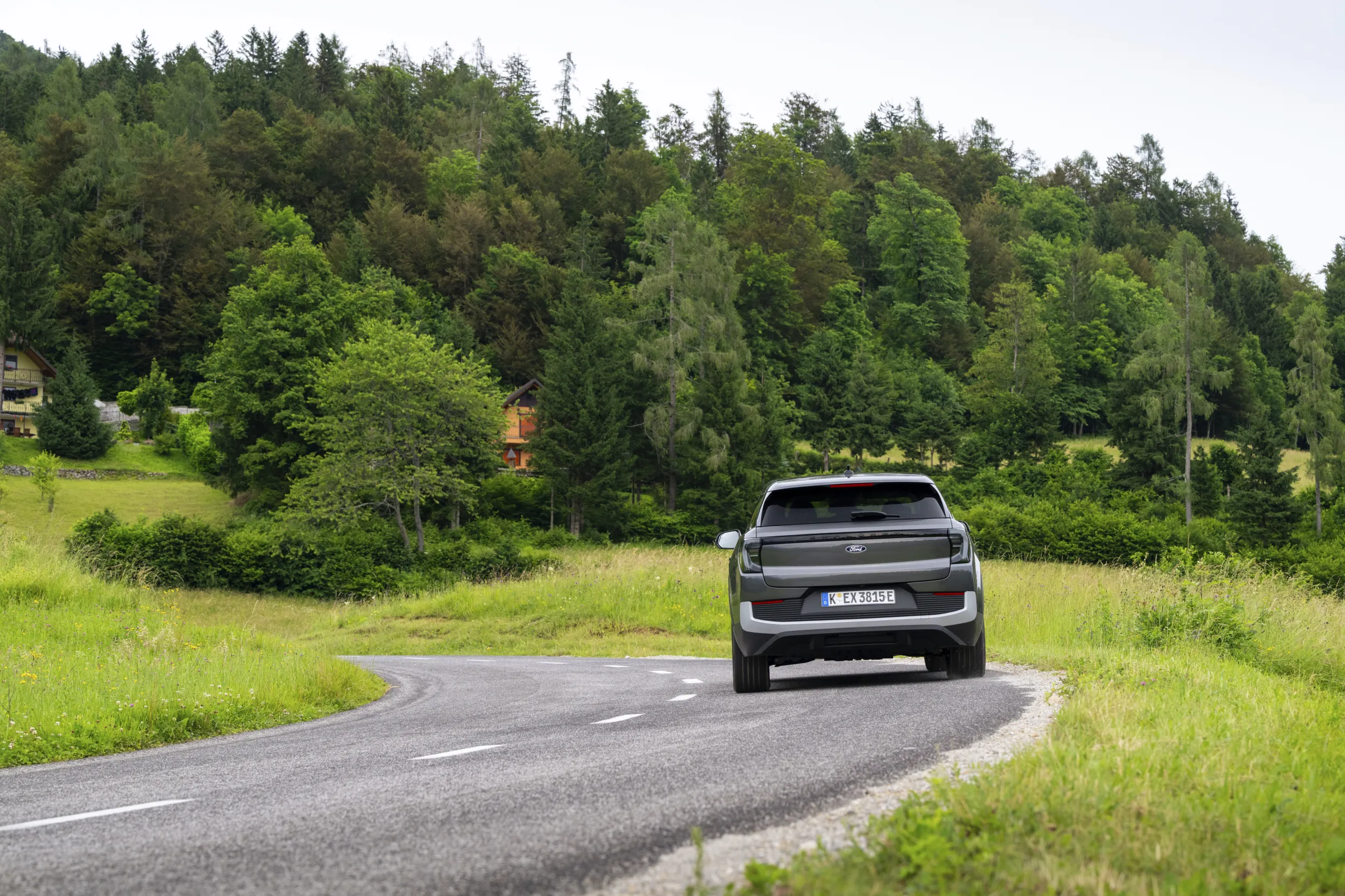 Ford Explorer EV