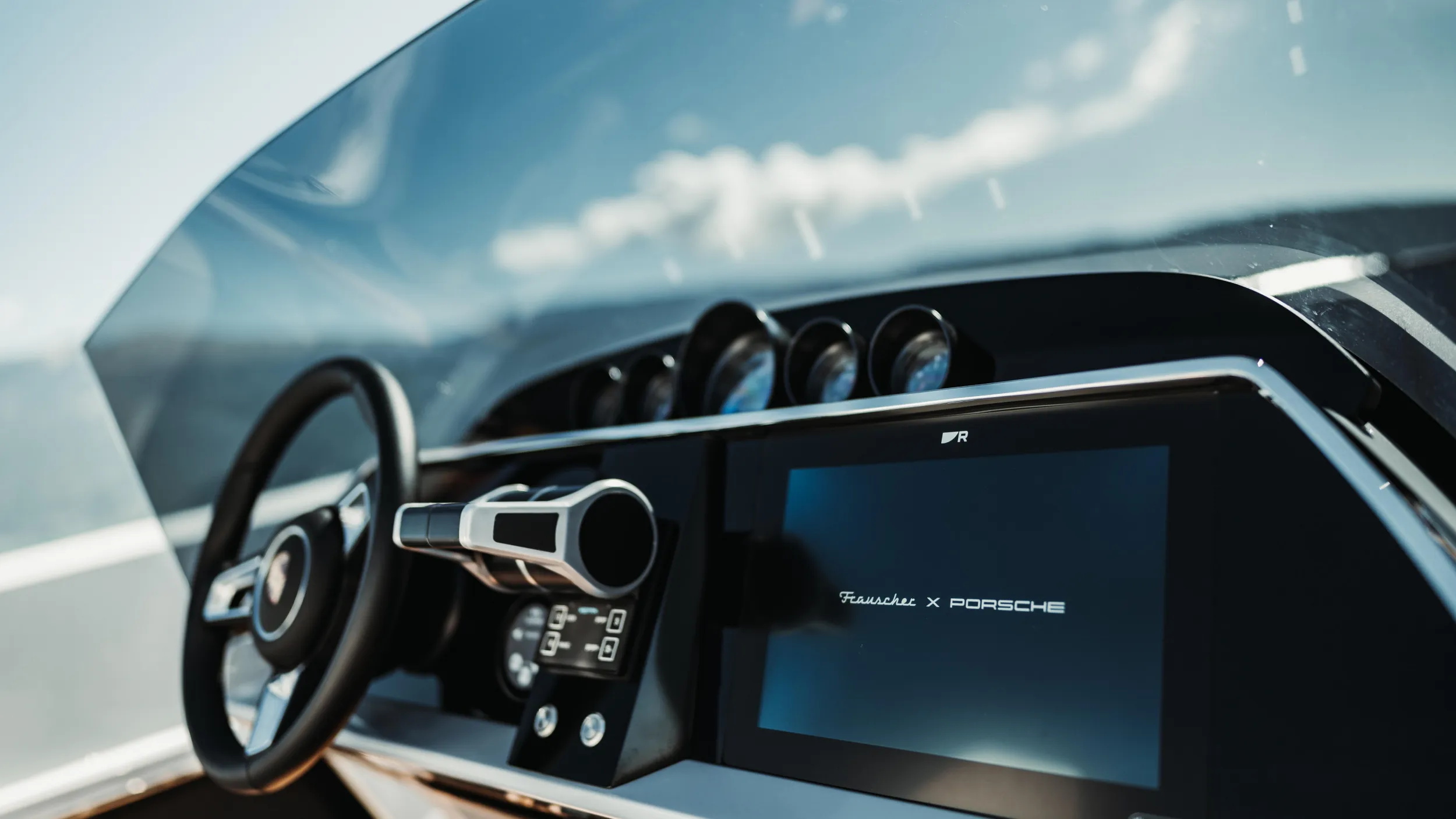 Frauscher x Porsche 850 Fantom Air