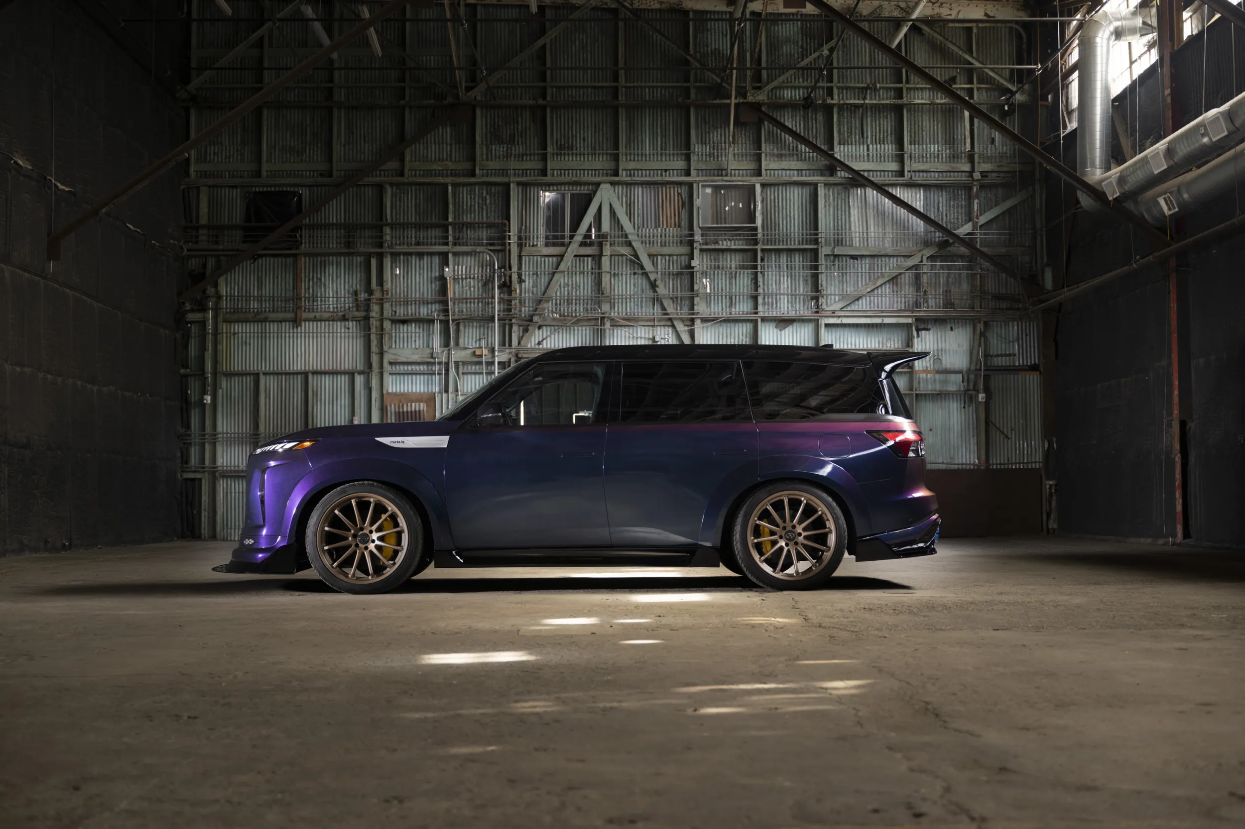 INFINITI QX80 R-Spec