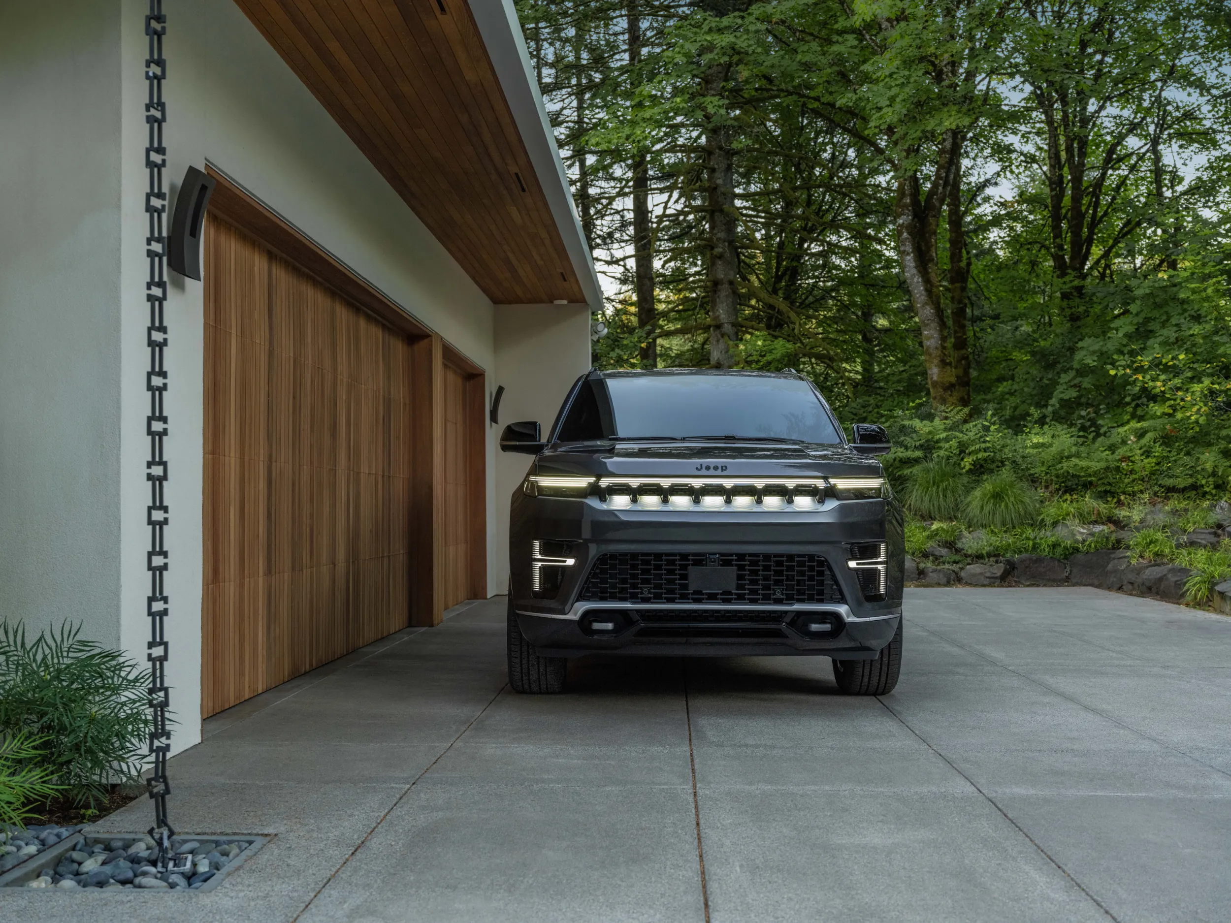 Jeep Grand Wagoneer