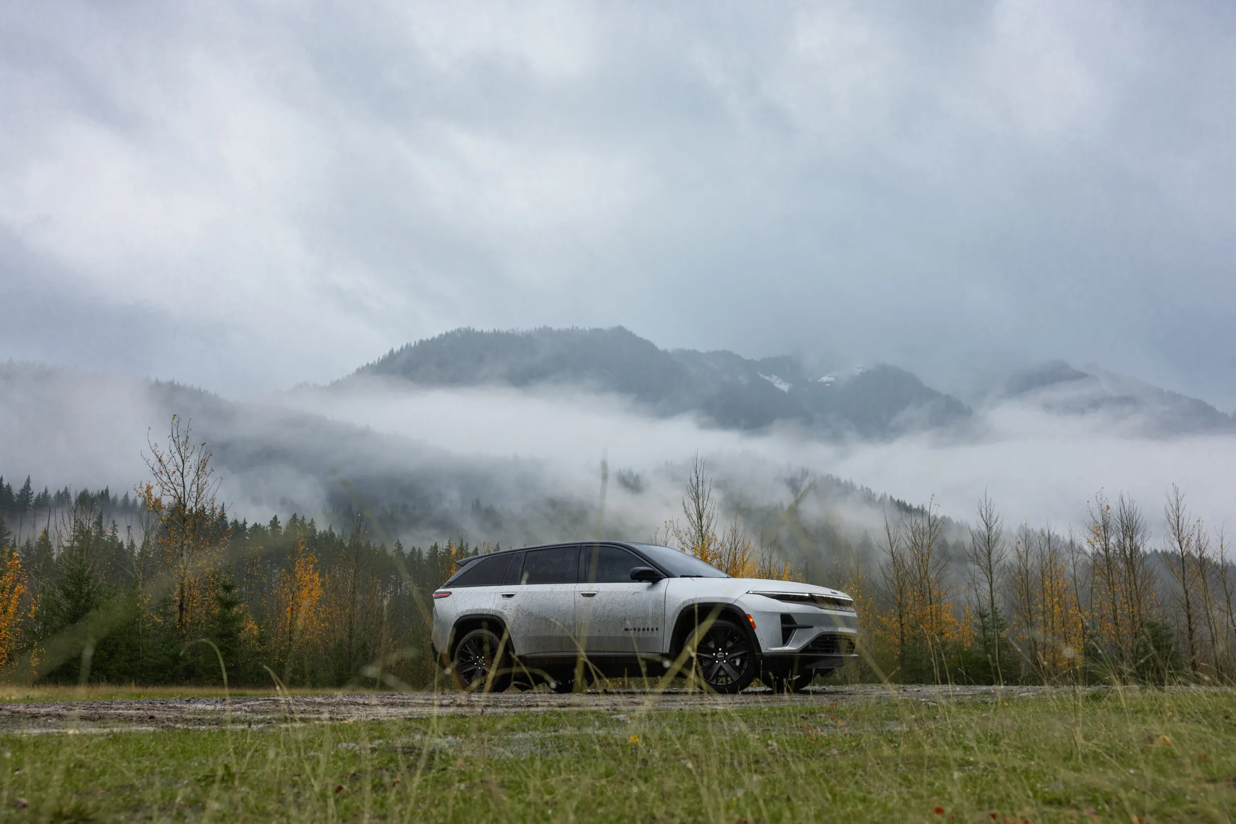 Jeep Wagoneer S