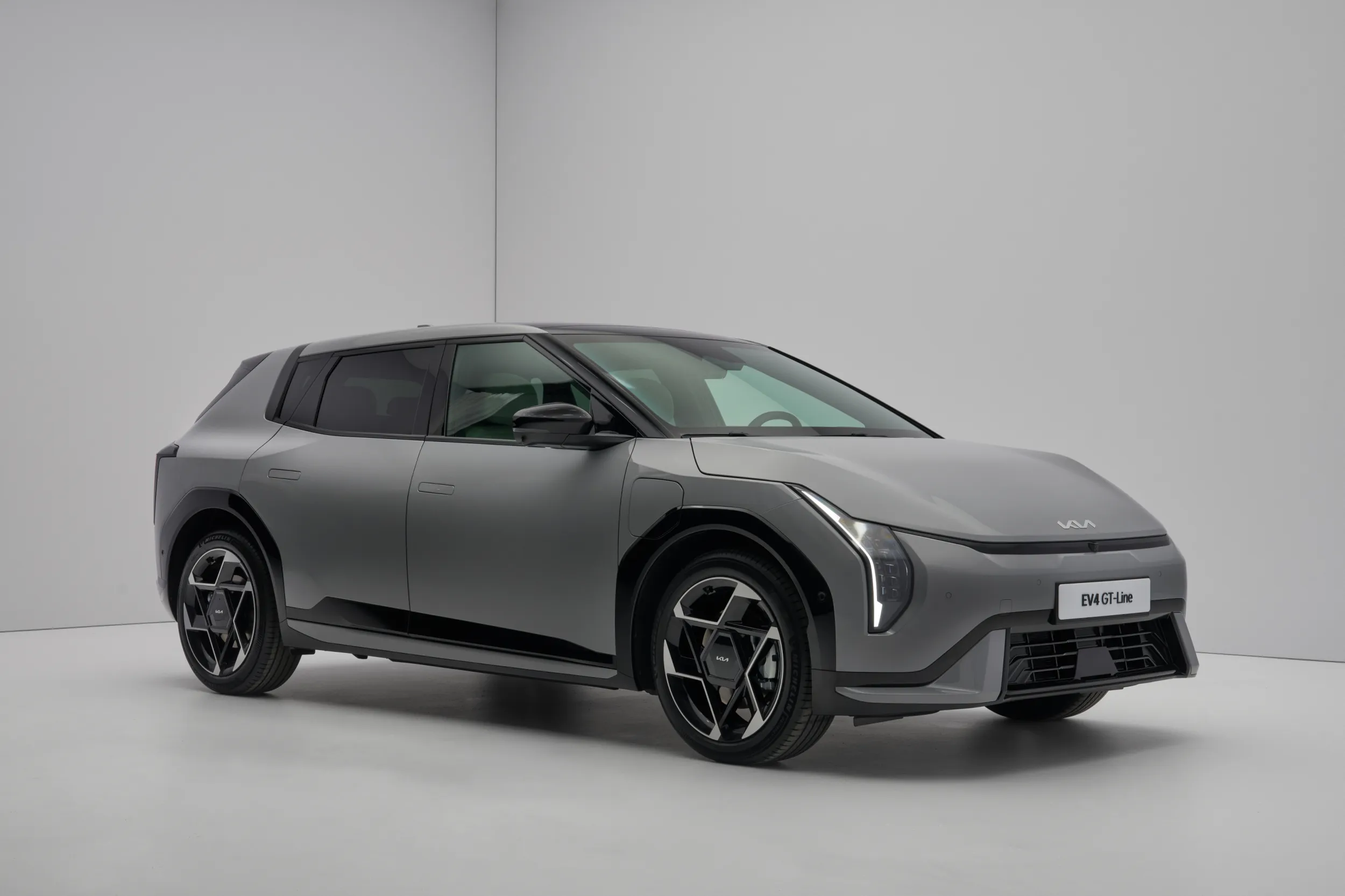 Kia EV4