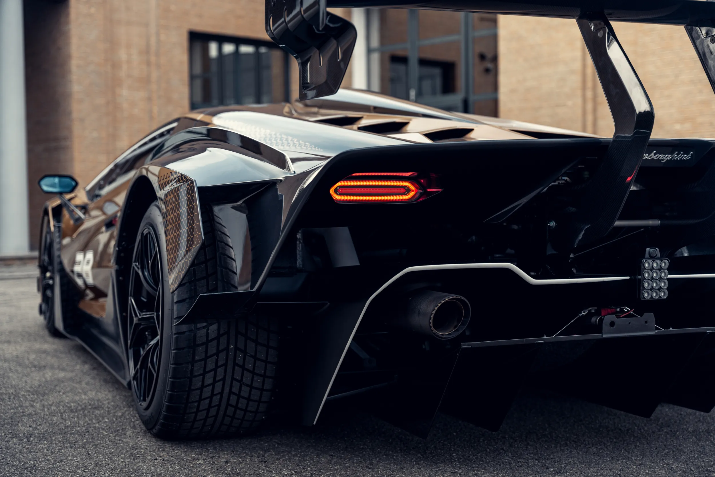Lamborghini Essenza SCV12