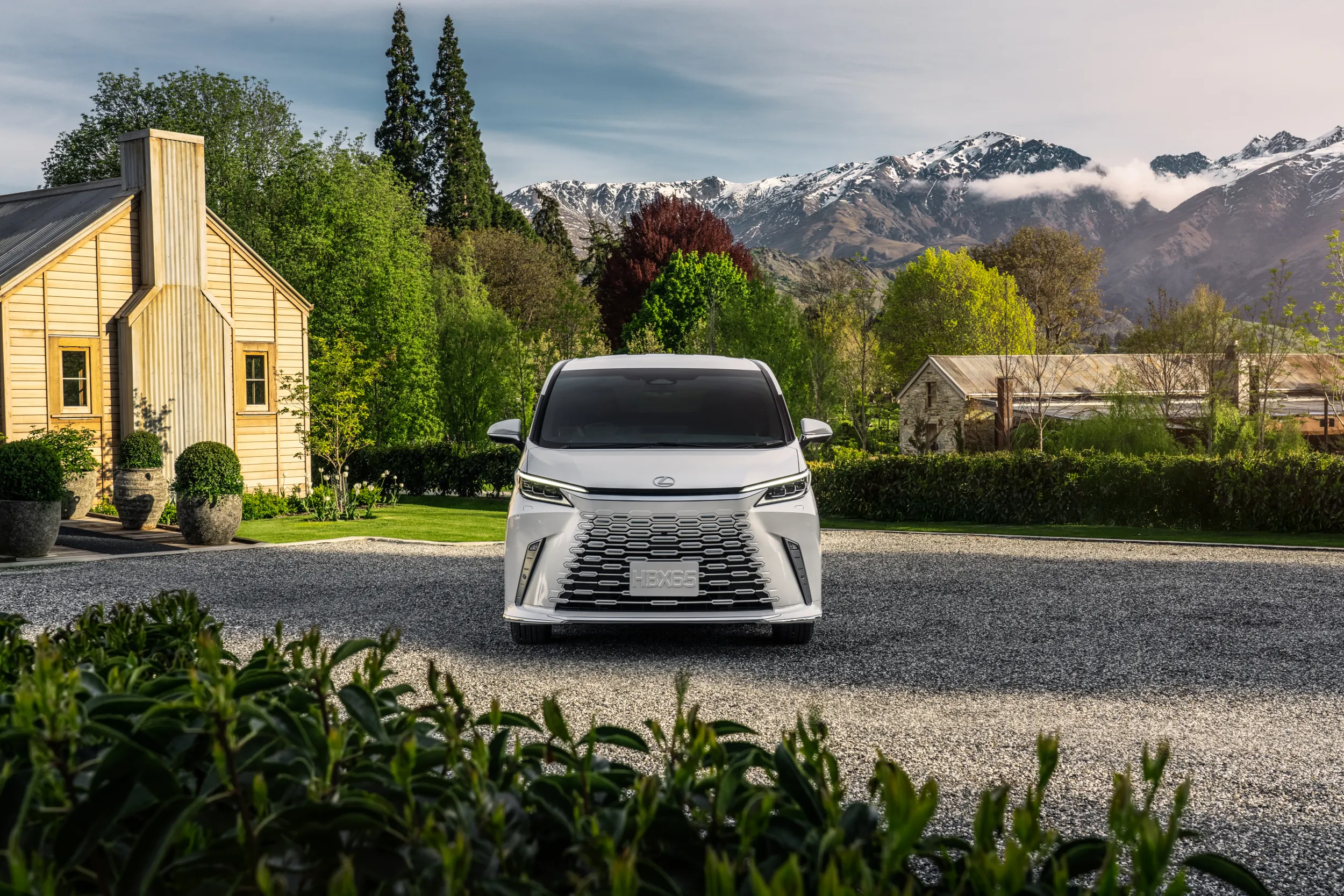 Lexus LM