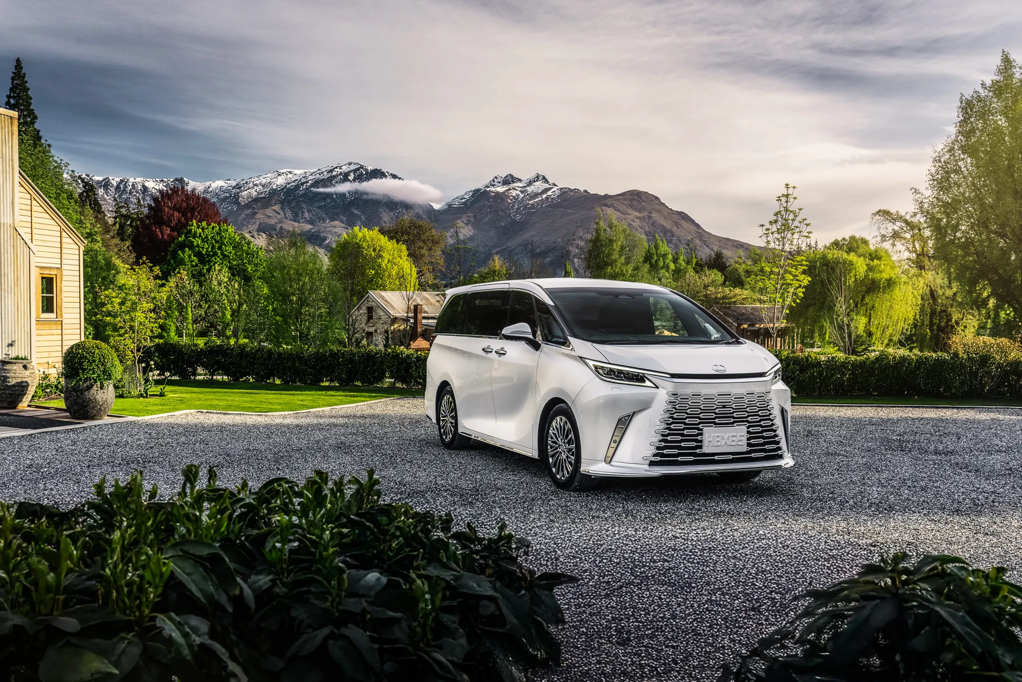 Lexus LM