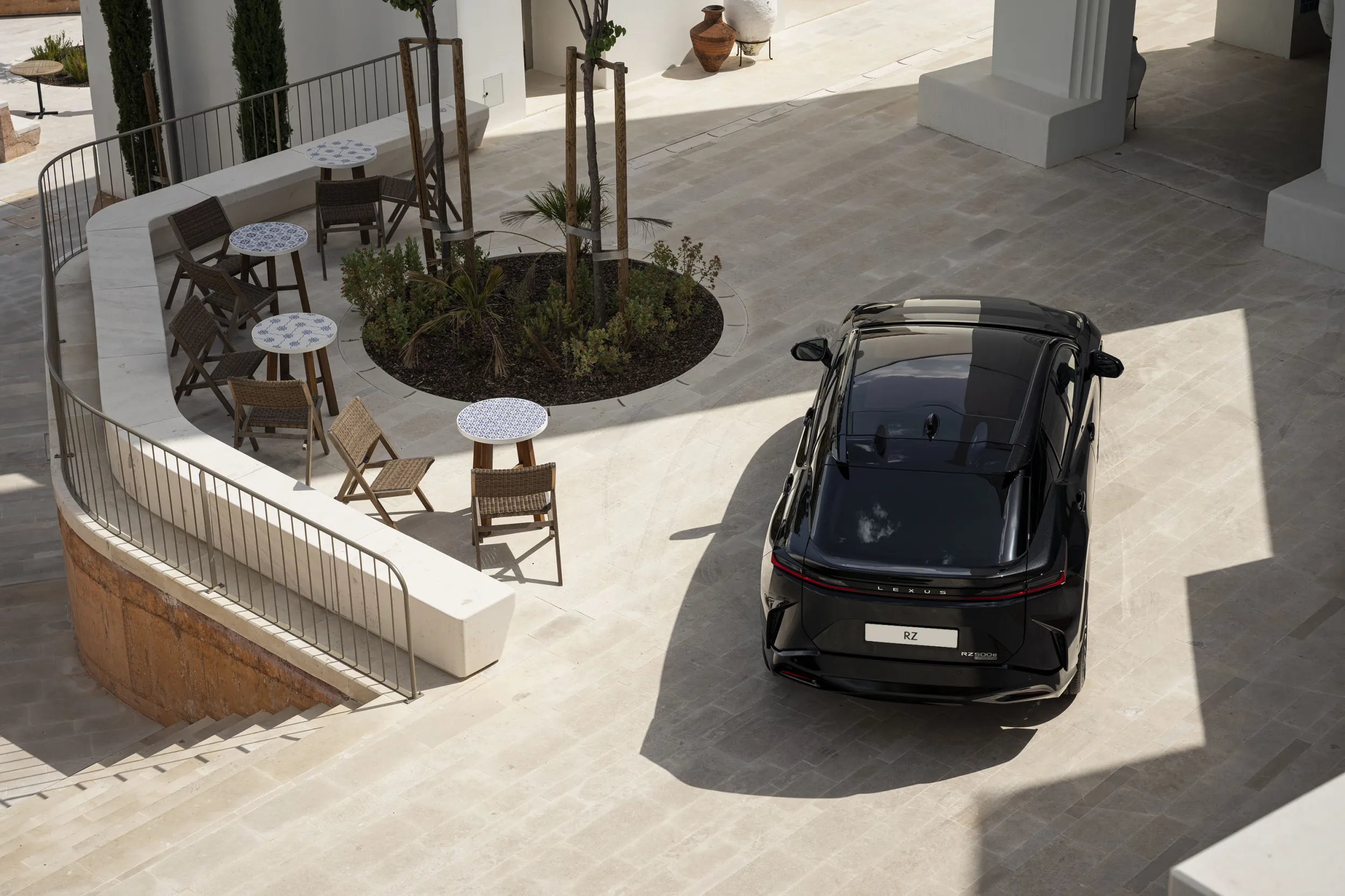 Lexus RZ 550e F Sport