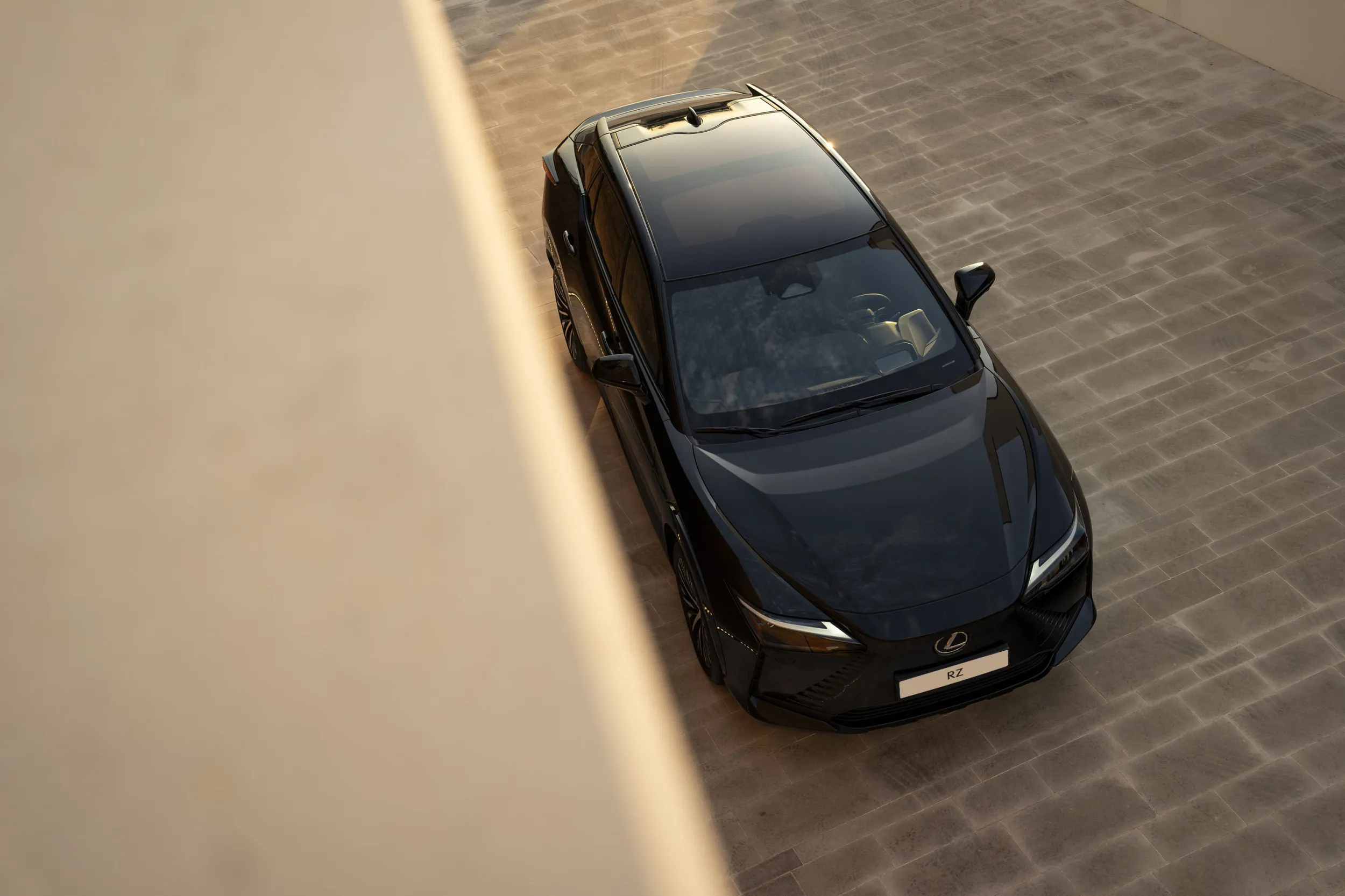 Lexus RZ 550e F Sport