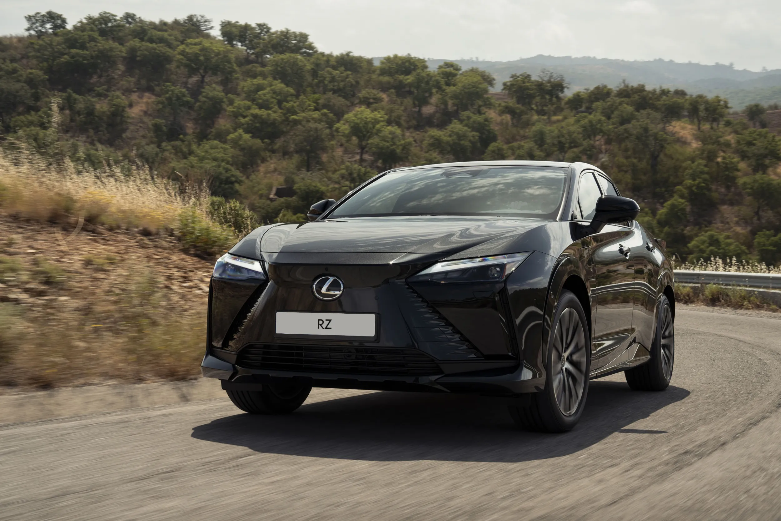 Lexus RZ 550e F Sport