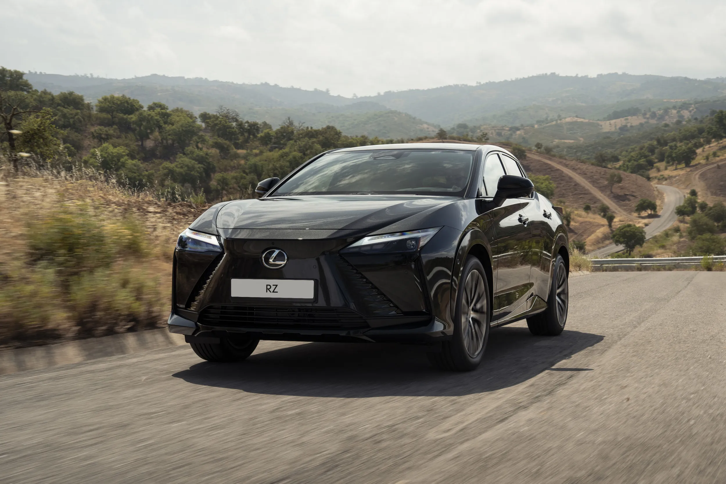 Lexus RZ 550e F Sport