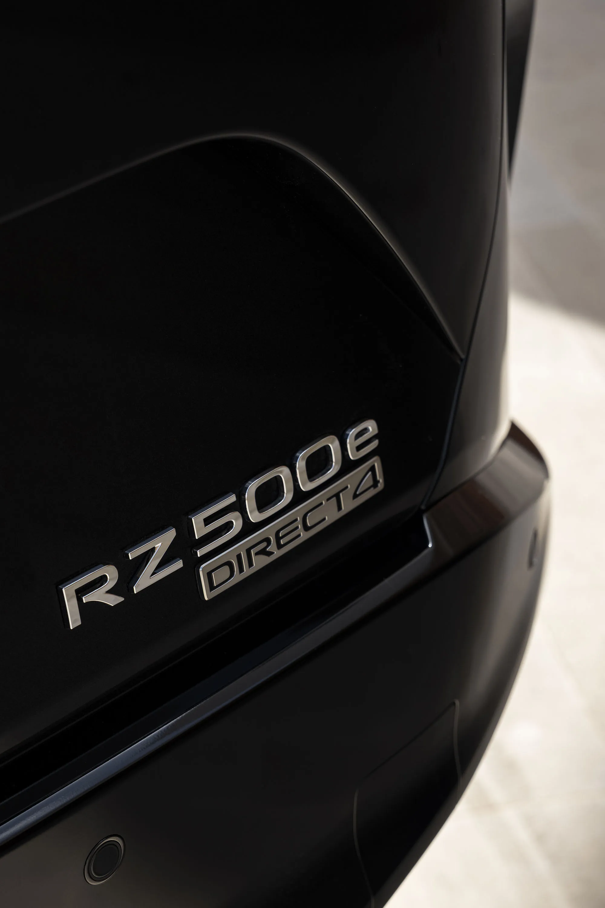 Lexus RZ 550e F Sport